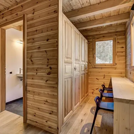Villa Newly Renovated Chalet Up To 12 Guests With Jacuzzi & Sauna